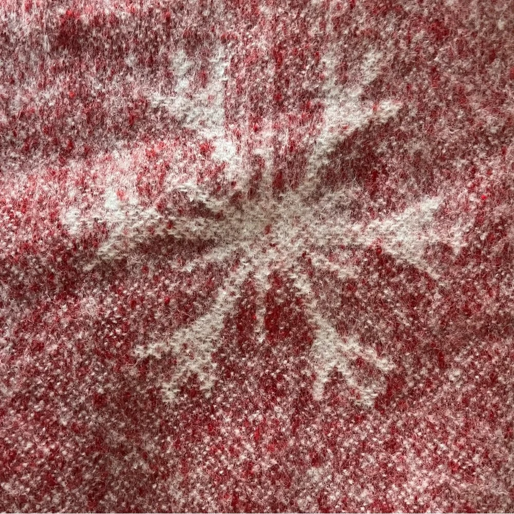 COPY - Martha Stewart snowflake decorative throw 50×70 nwt ￼ perfect for Christ…